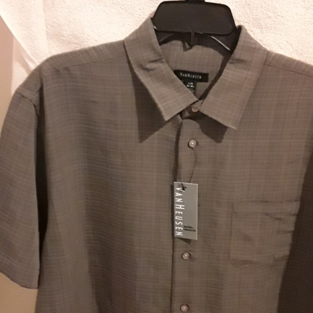 NWT Vanheusen dress shirt